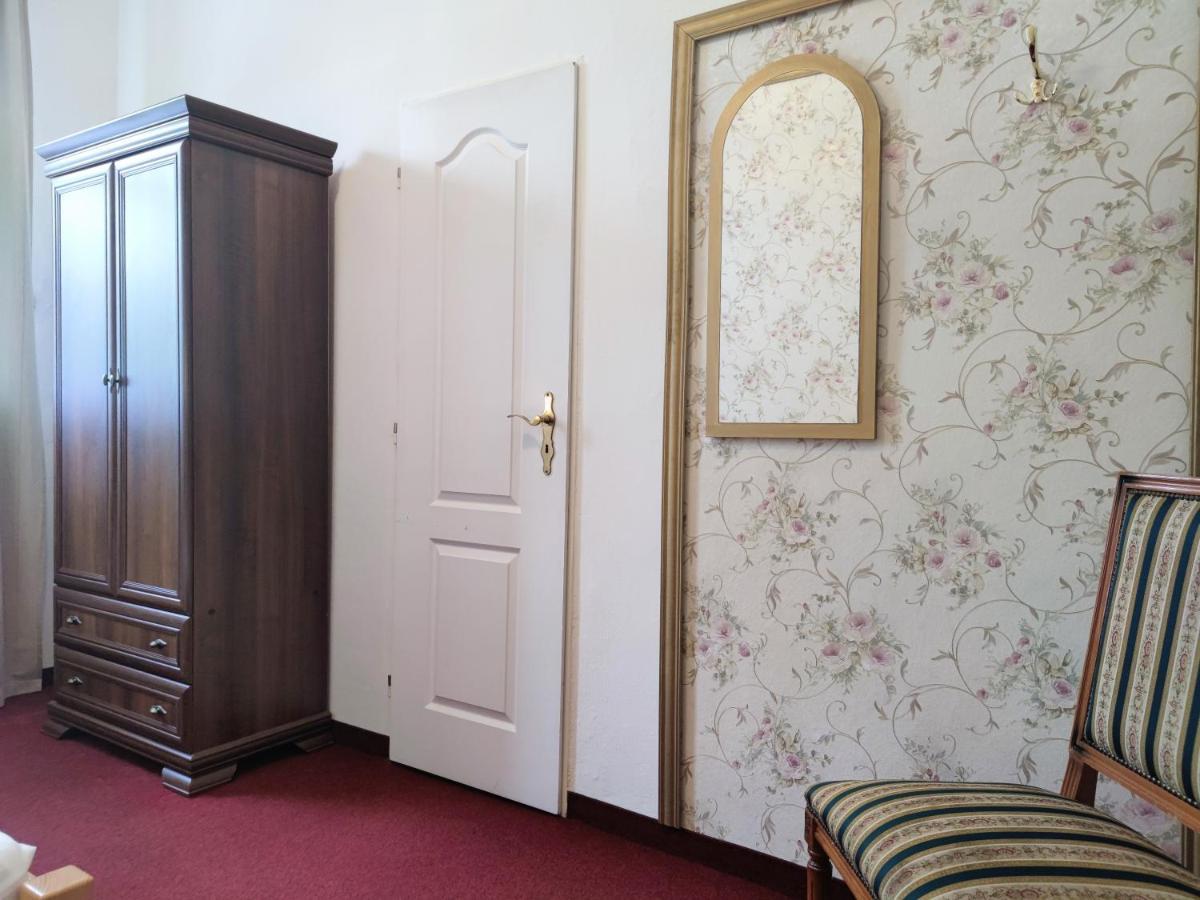 Hotel Dejmalik Litomerice Exterior photo