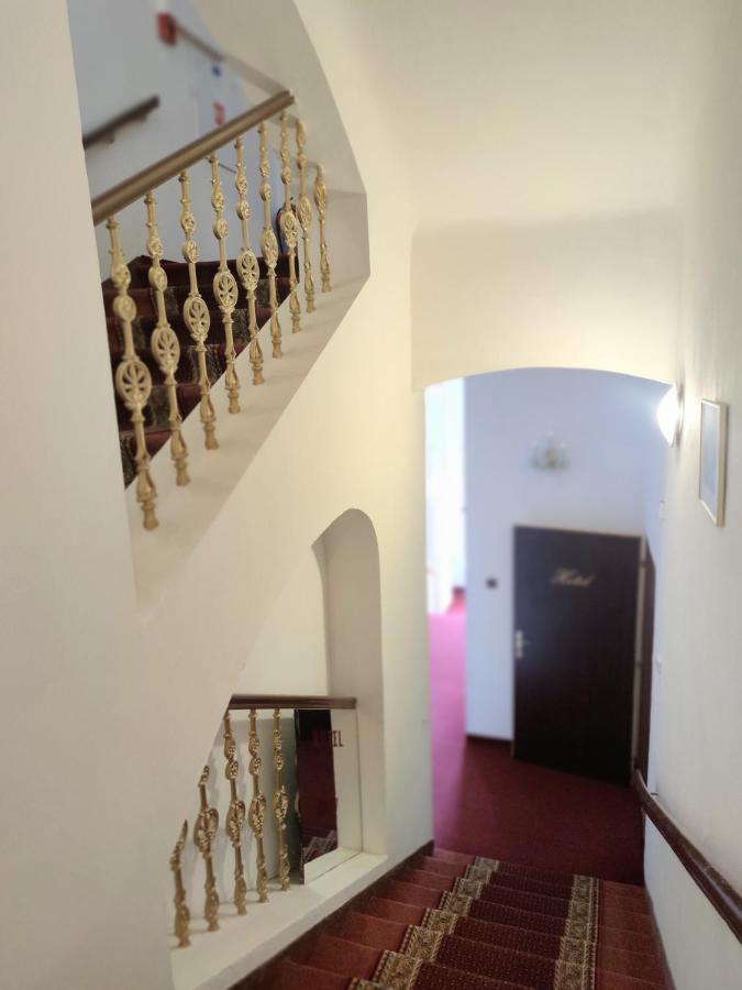 Hotel Dejmalik Litomerice Exterior photo