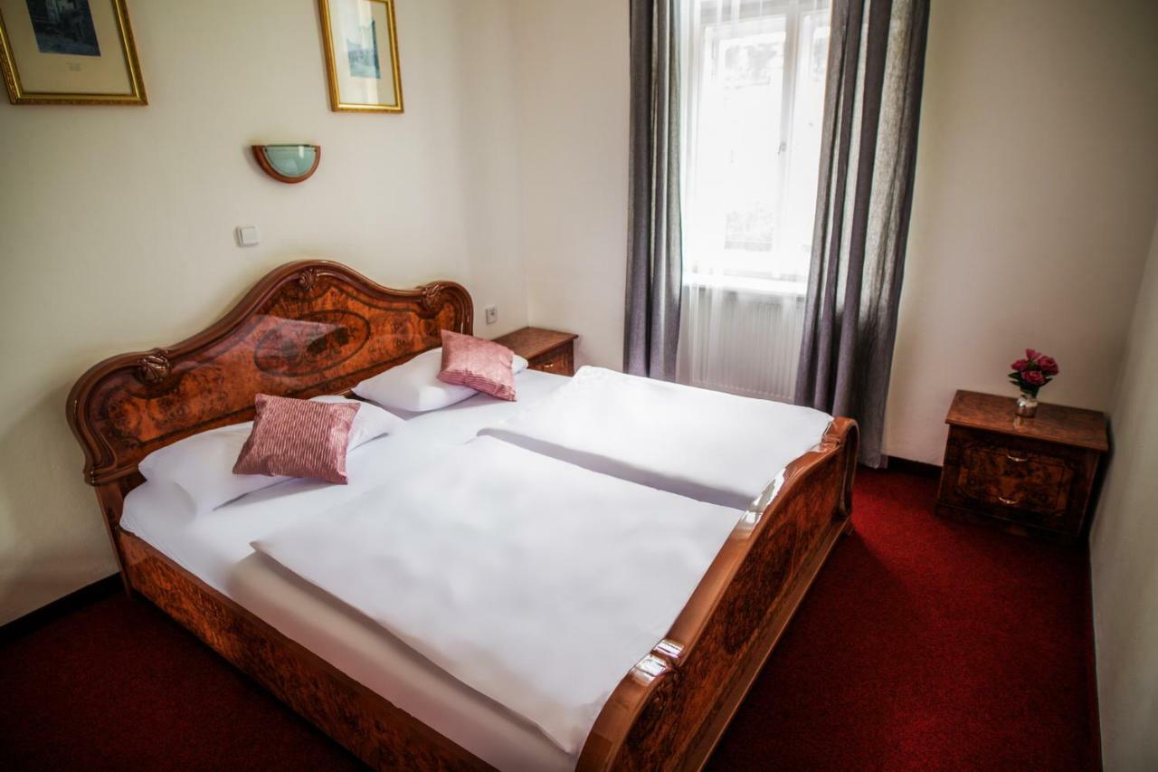 Hotel Dejmalik Litomerice Exterior photo